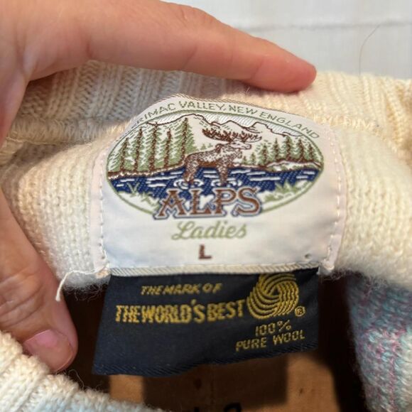 Vtg. Alps Ladies 80s/90s knit sweater cream and pastel 100% wool. Size L. - Picture 4 of 4